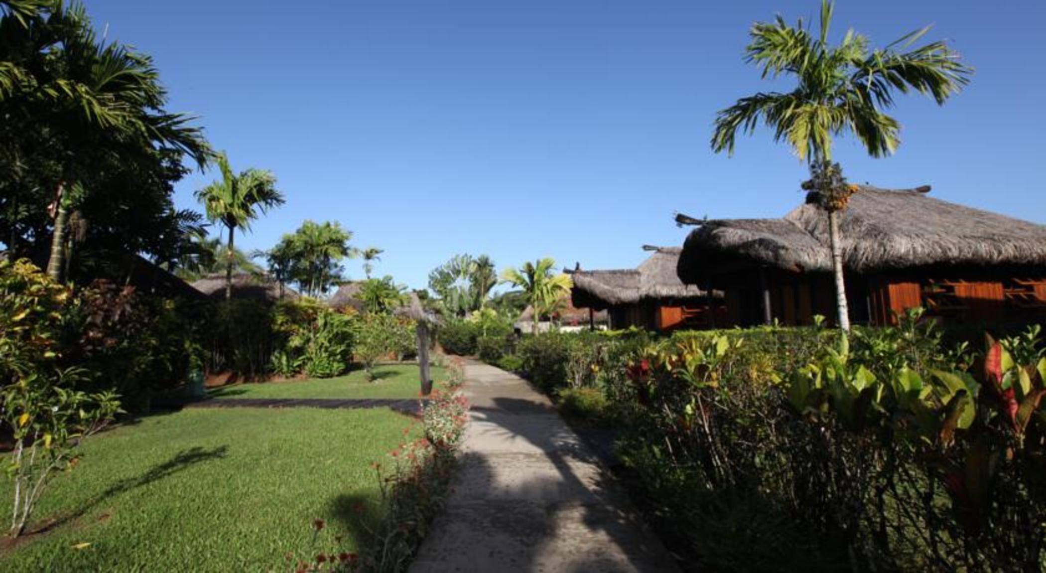 Uprising Beach Resort Пасифик Харбър Екстериор снимка